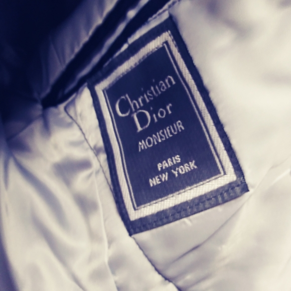 A fully lined short designer jacket - Picture 3 of 6